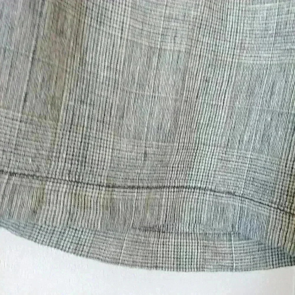 Tyte Burmuda Style Dress Short - Picture 3 of 6